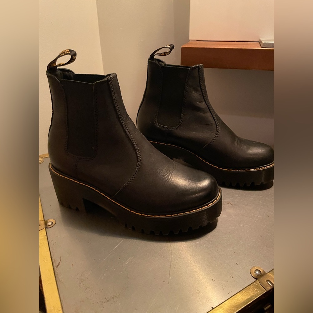 Dr. Martens Chelsea Boot
